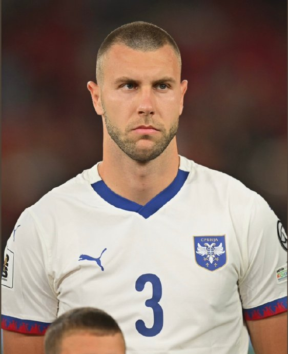 关于比利时重挫阿尔巴尼亚，晋级欧预赛淘汰赛的信息