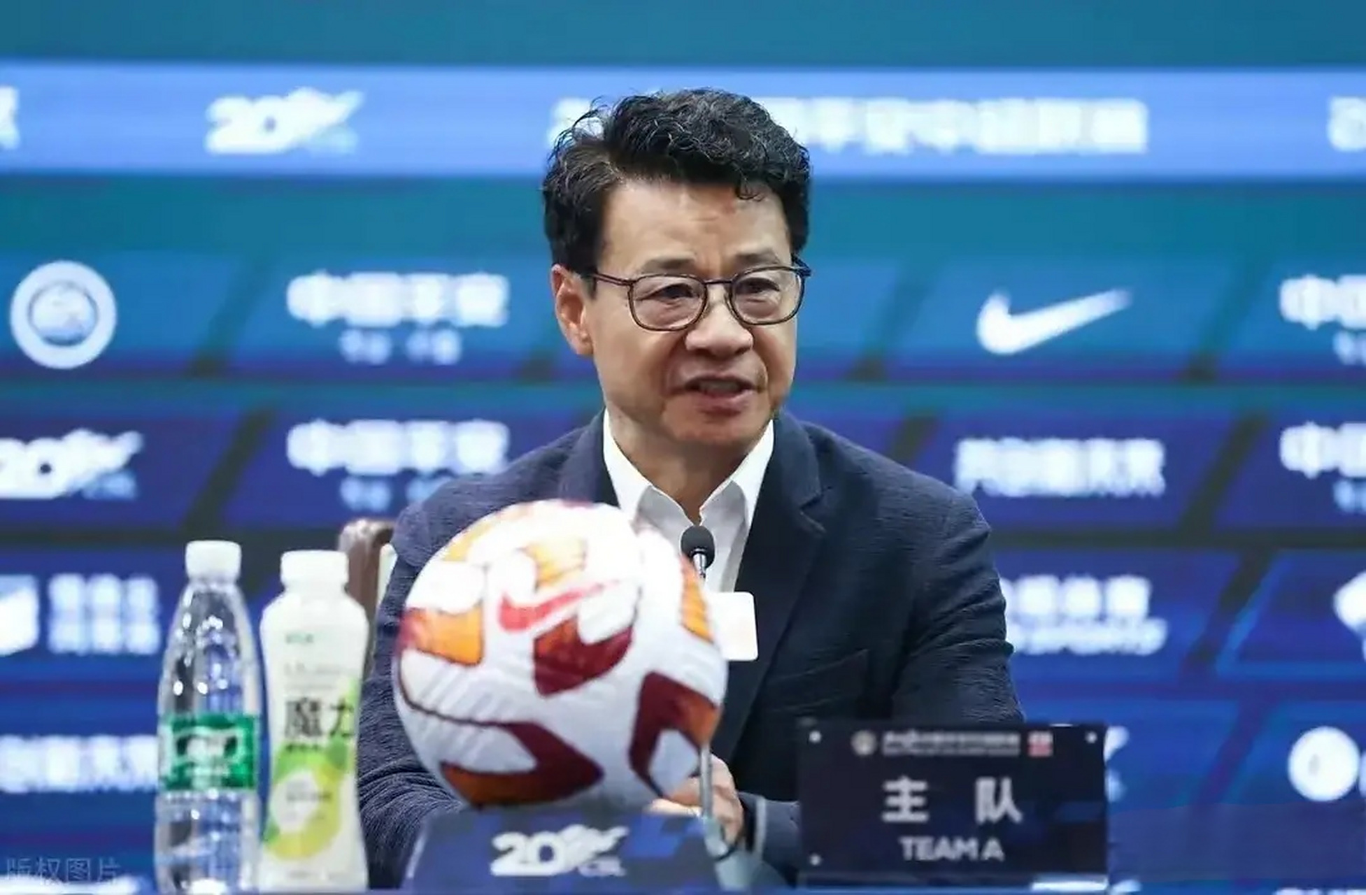 申花战平河南建业，保级形势依然严峻