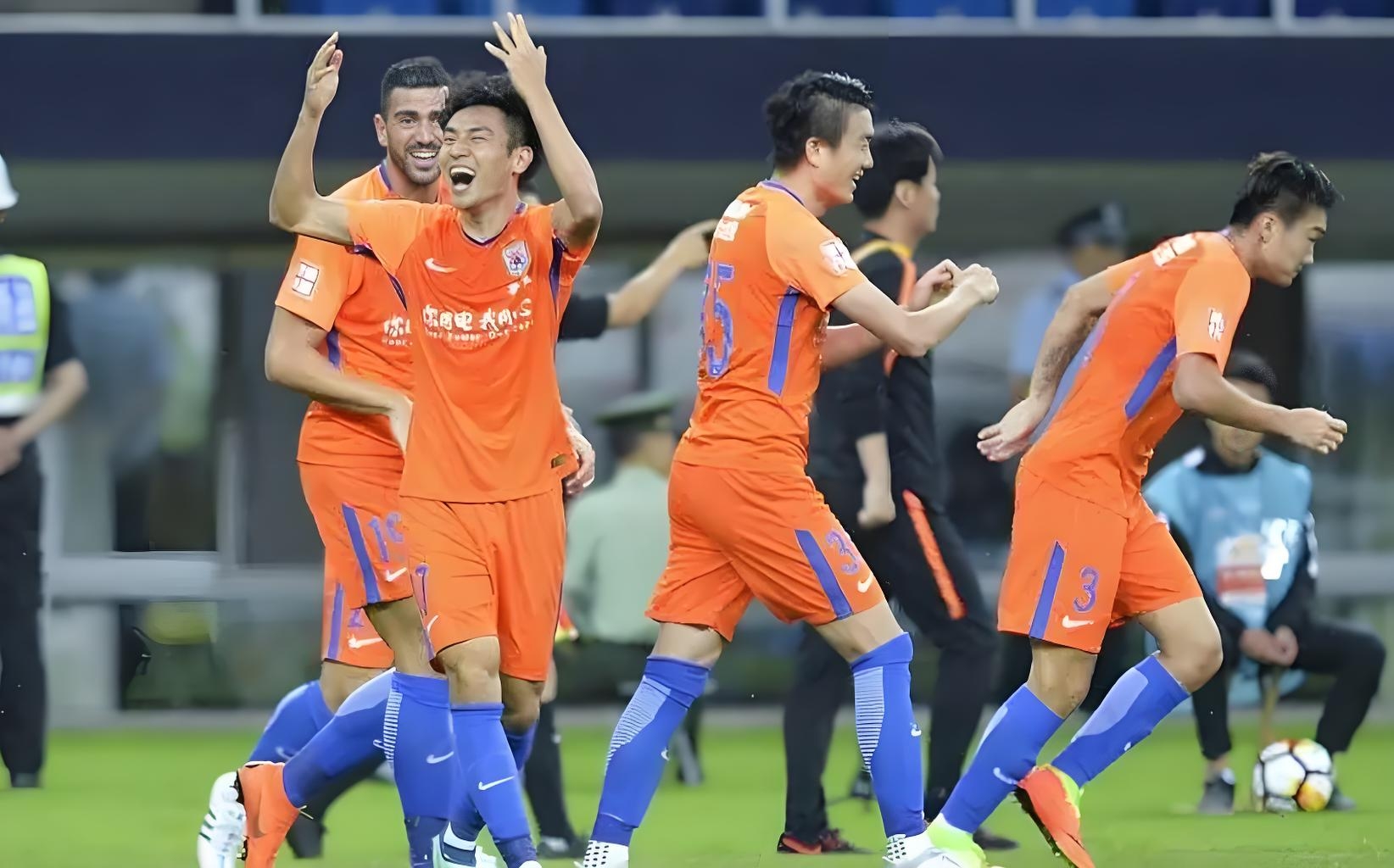 关于中超球队惊险过关,晋级亚冠/决赛的信息 关于中超球队惊险过关,晋级亚冠/决赛的信息