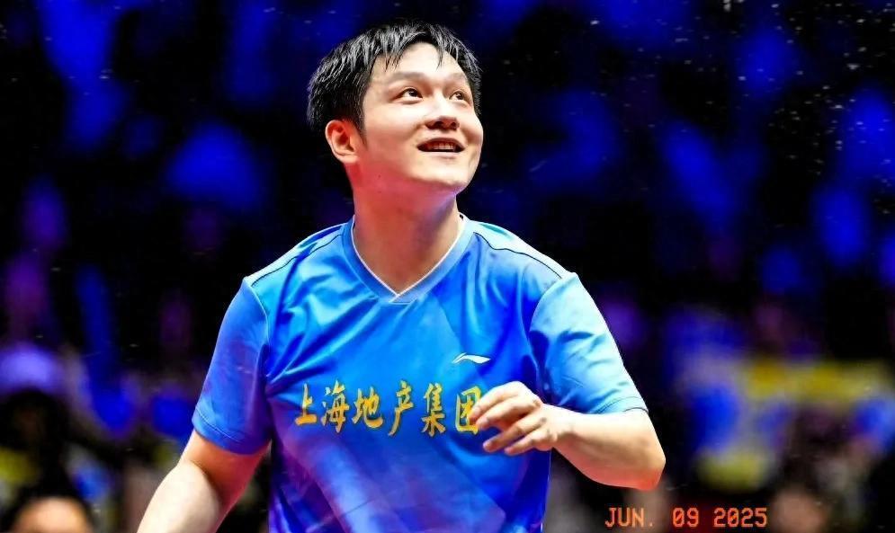 包含中国乒乓球队鏖战德国乒乓球队，樊振东三分雨点燃全场的词条